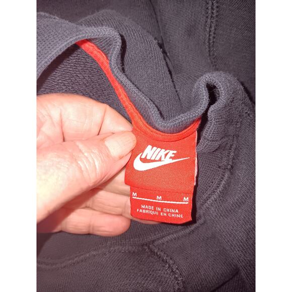 Vintage LeBron James Nike Sweatshirt Medium - Picture 4 of 5